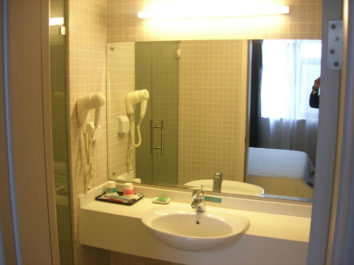 Magnolia Business Hotel Xining Railway Station Grand Cross Mojia Street Εξωτερικό φωτογραφία